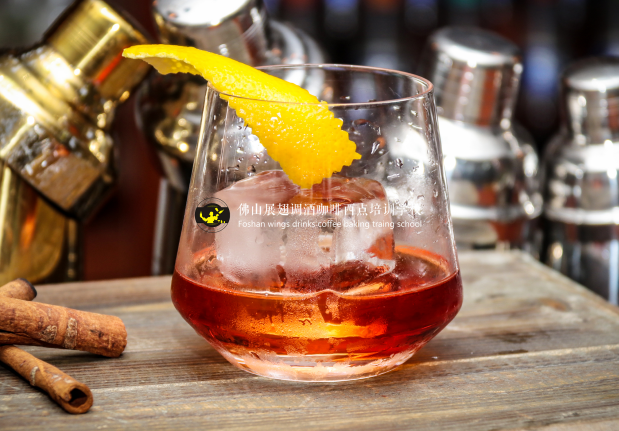 調酒培訓學校零基礎的人可以去嗎？